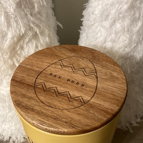 Rae Dunn CRACK ME UP YELLOW CERAMIC CELLAR WITH WOODEN LID - Picture 2 of 8